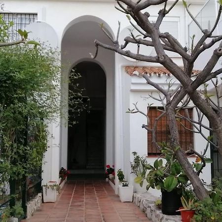 Beautiful Apartment In La Carihuela, Торремолінос Екстер'єр фото