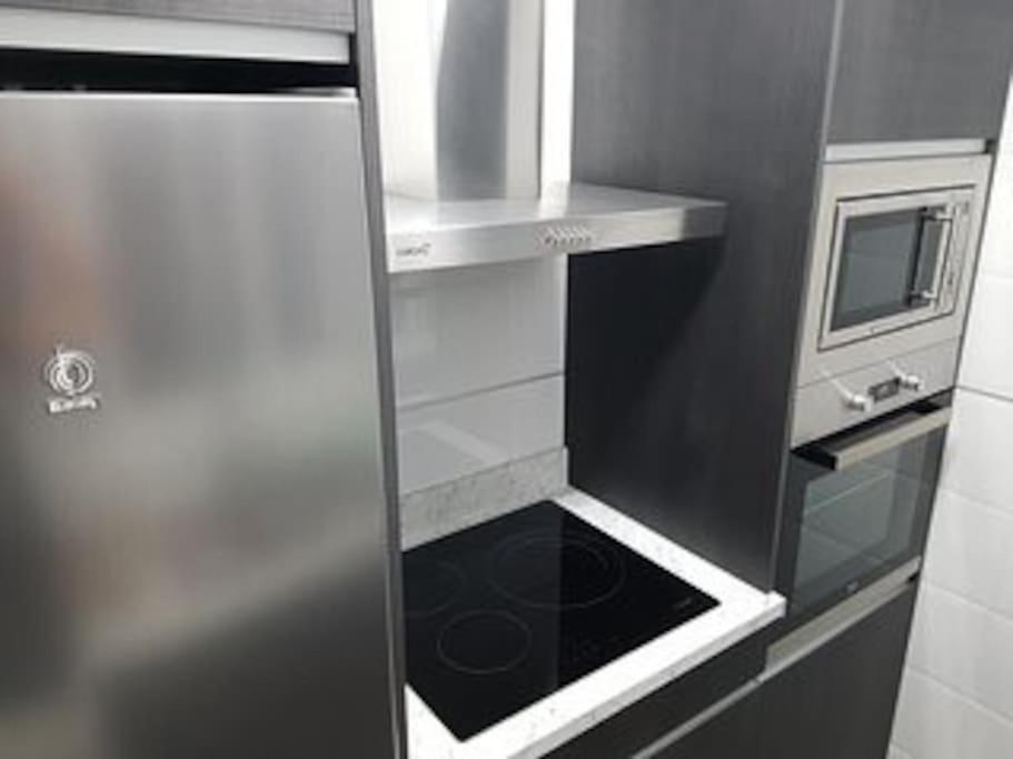 Beautiful Apartment In La Carihuela, Торремолінос Екстер'єр фото