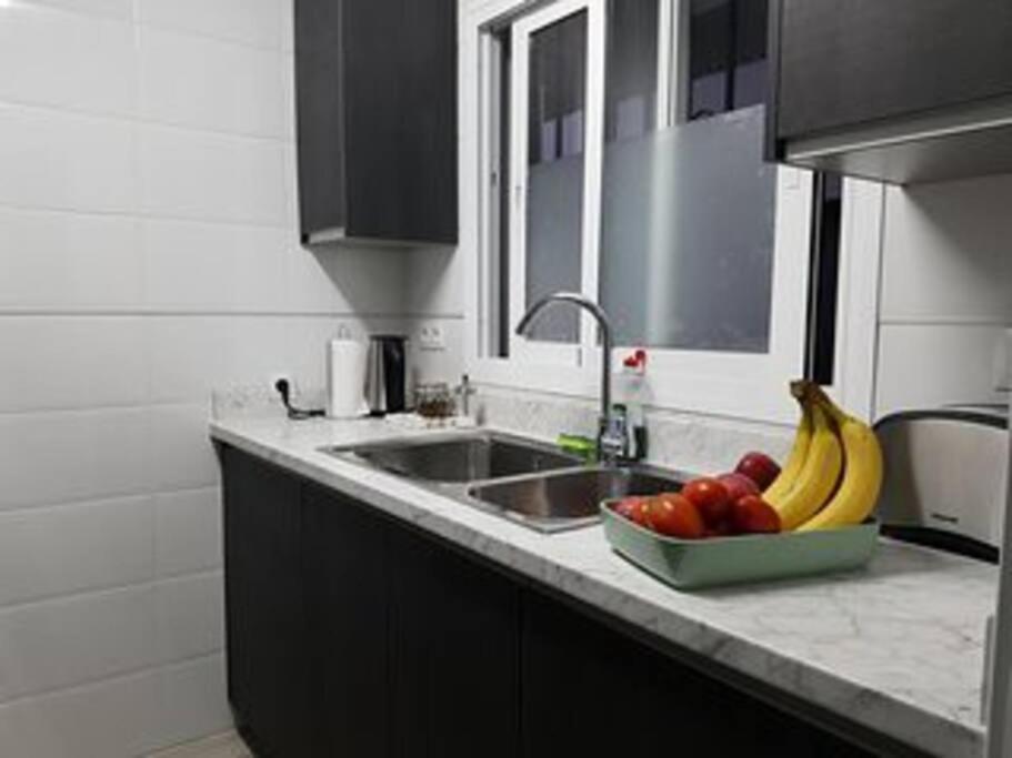 Beautiful Apartment In La Carihuela, Торремолінос Екстер'єр фото