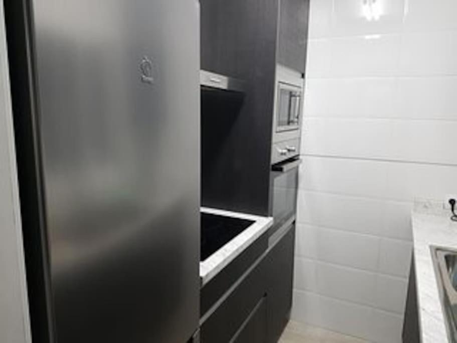 Beautiful Apartment In La Carihuela, Торремолінос Екстер'єр фото